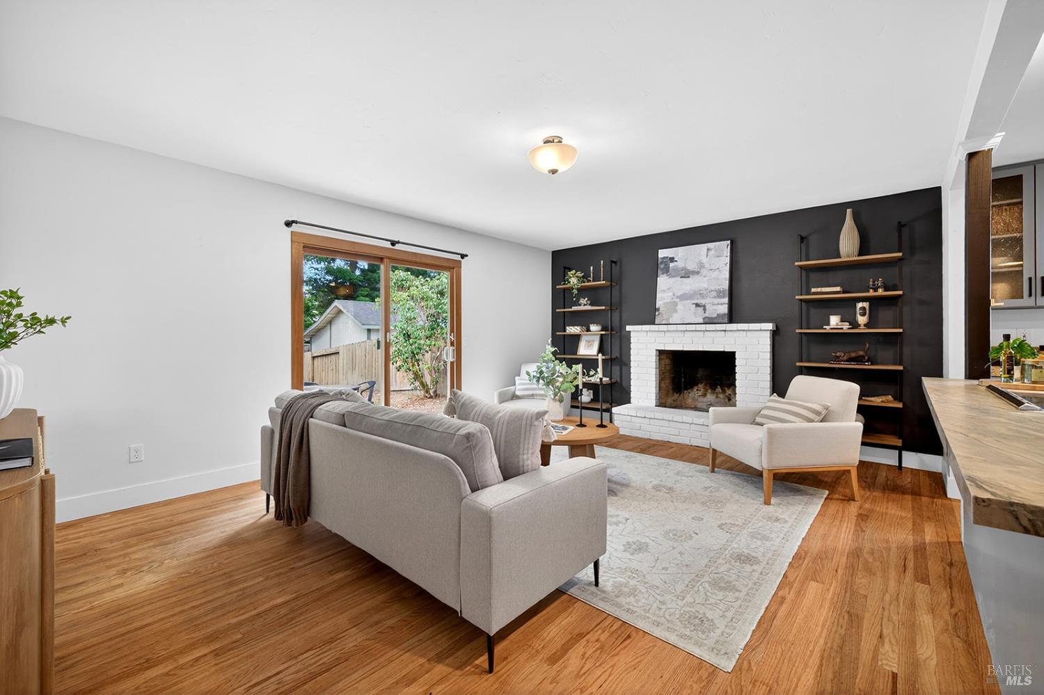 8135 Valentine Avenue Sebastopol CA 95472