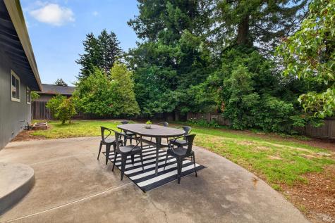 8135 Valentine Avenue Sebastopol CA 95472