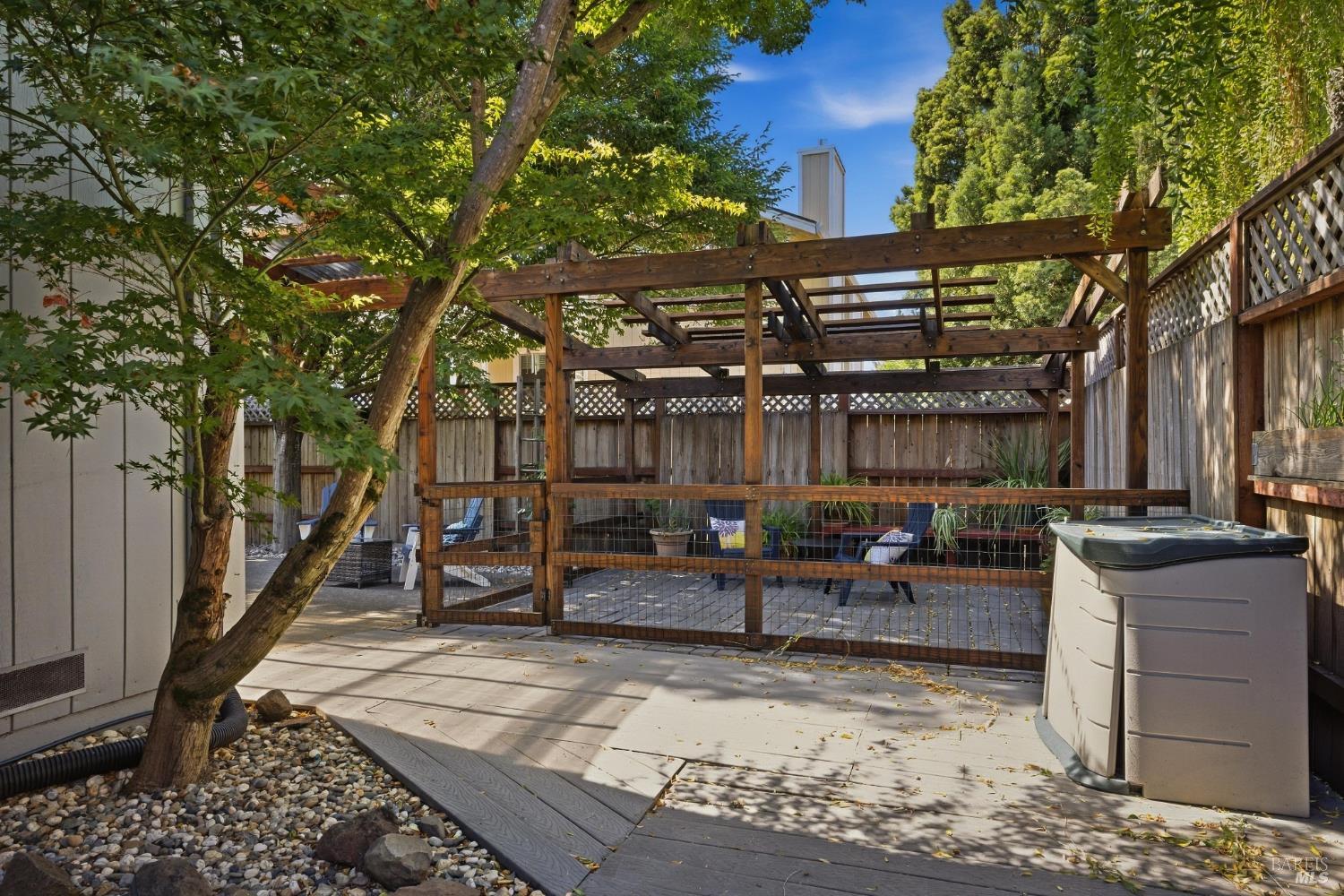 3535 Banyan Street Santa Rosa CA 95403