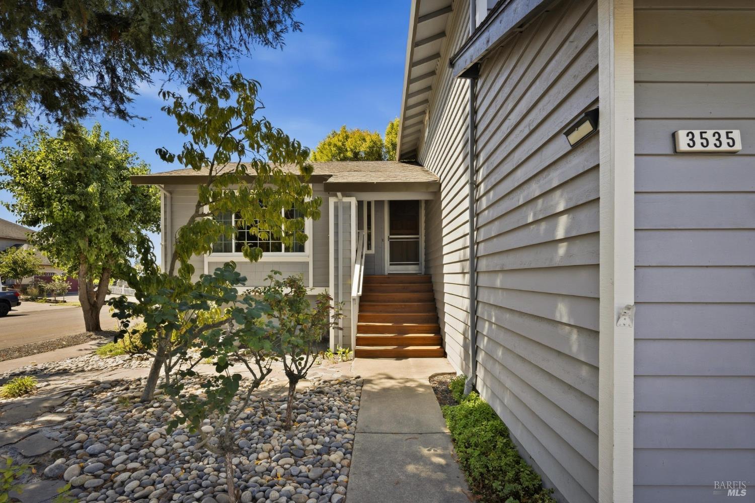 3535 Banyan Street Santa Rosa CA 95403