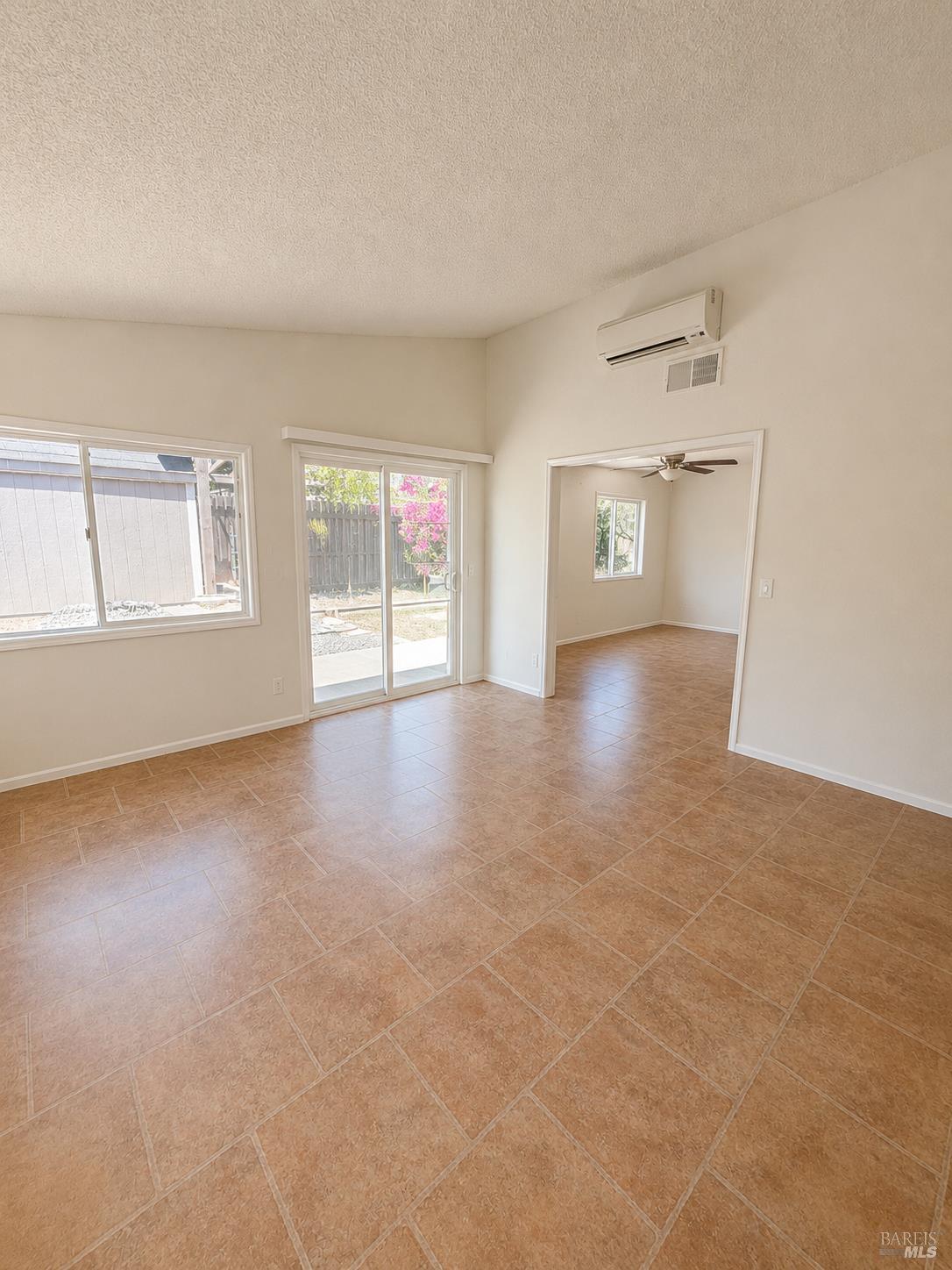 462 Danbury Circle Vacaville CA 95687
