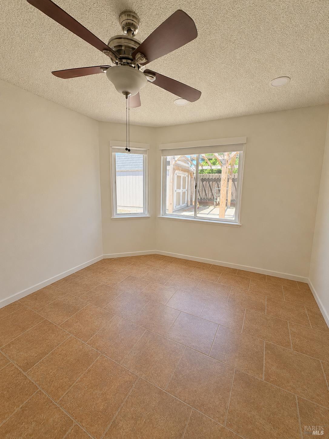 462 Danbury Circle Vacaville CA 95687
