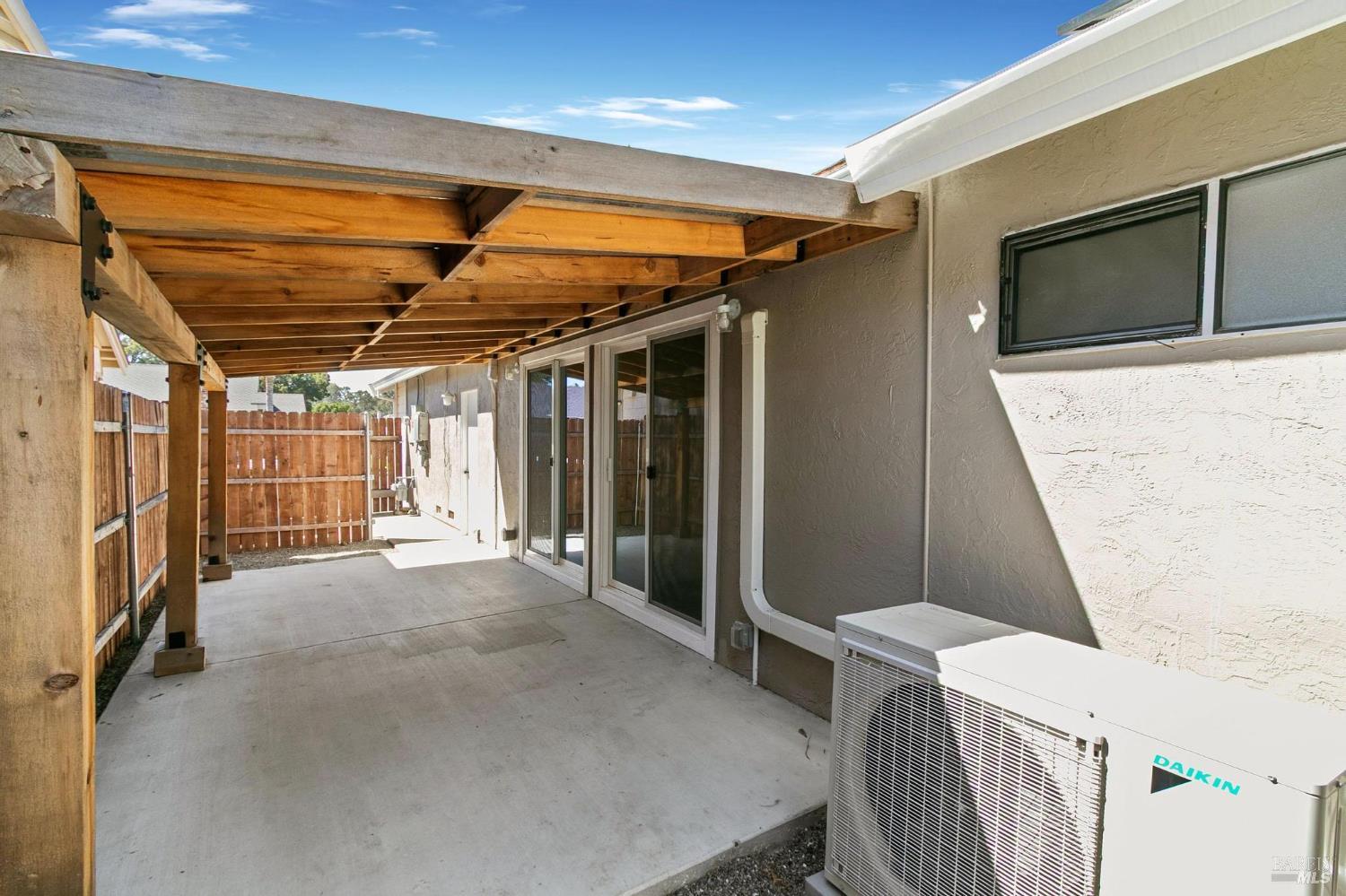 462 Danbury Circle Vacaville CA 95687