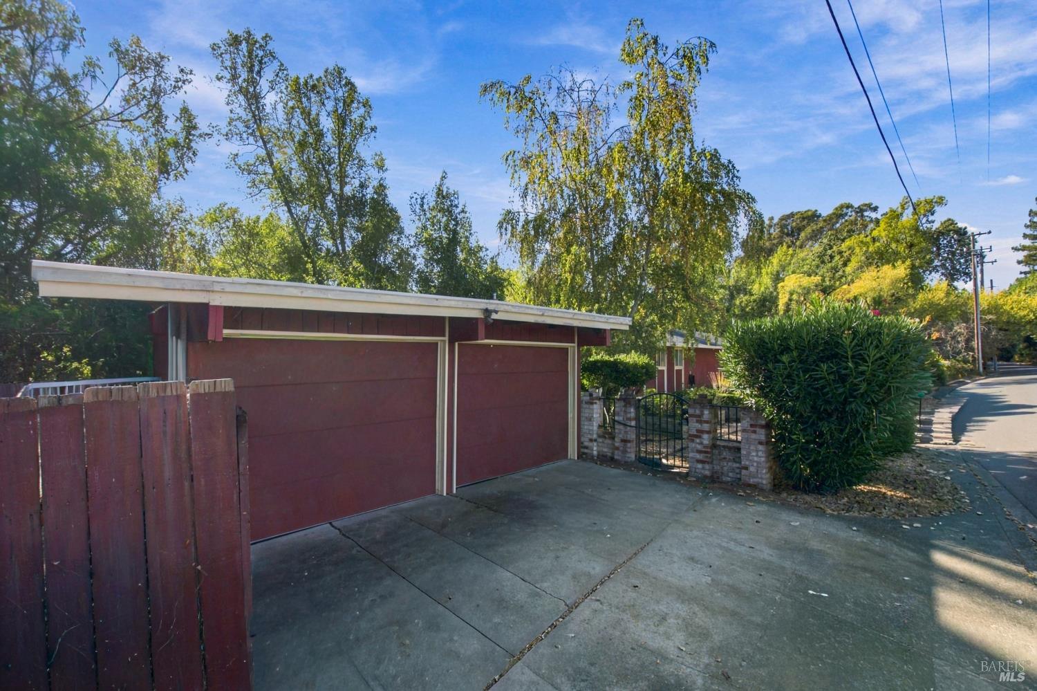 1075 Partrick Road Napa CA 94558