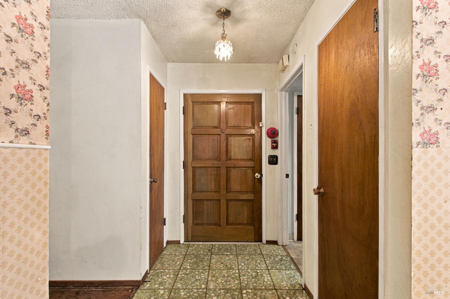1075 Partrick Road Napa CA 94558