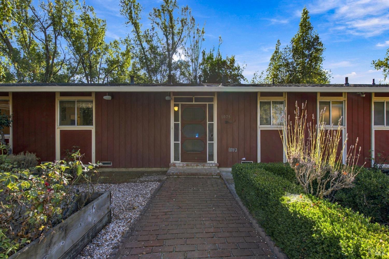 1075 Partrick Road Napa CA 94558