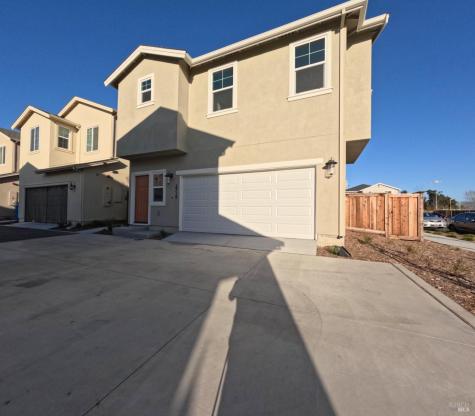 2716 Amora Circle Santa Rosa CA 95407