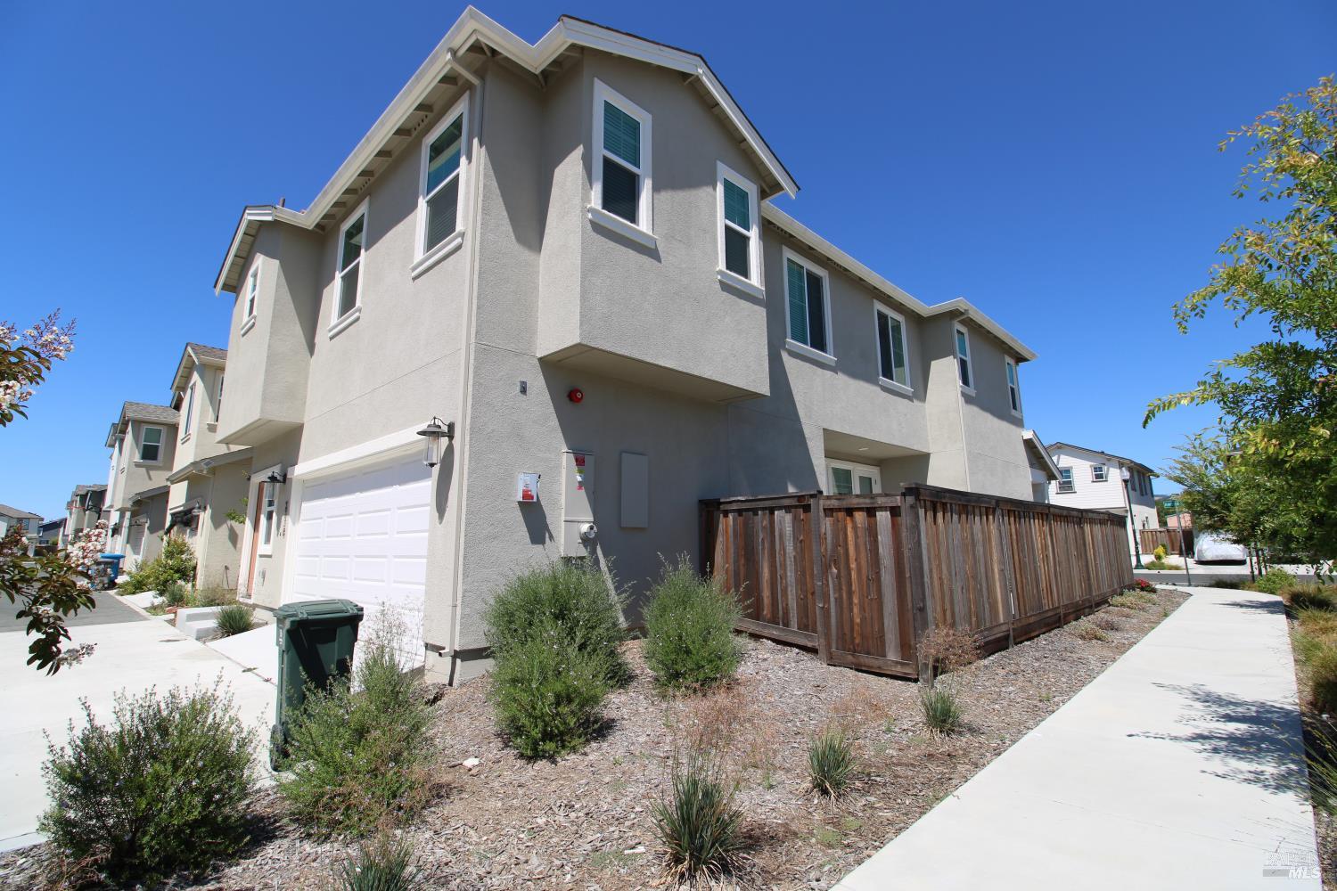 2716 Amora Circle Santa Rosa CA 95407
