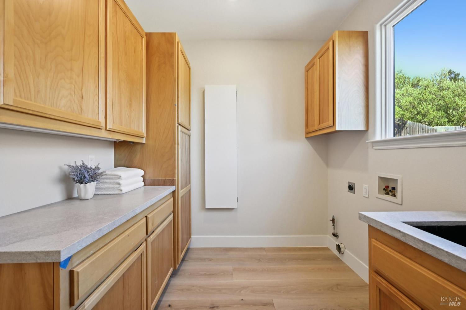 827 N Webster Street Petaluma CA 94952