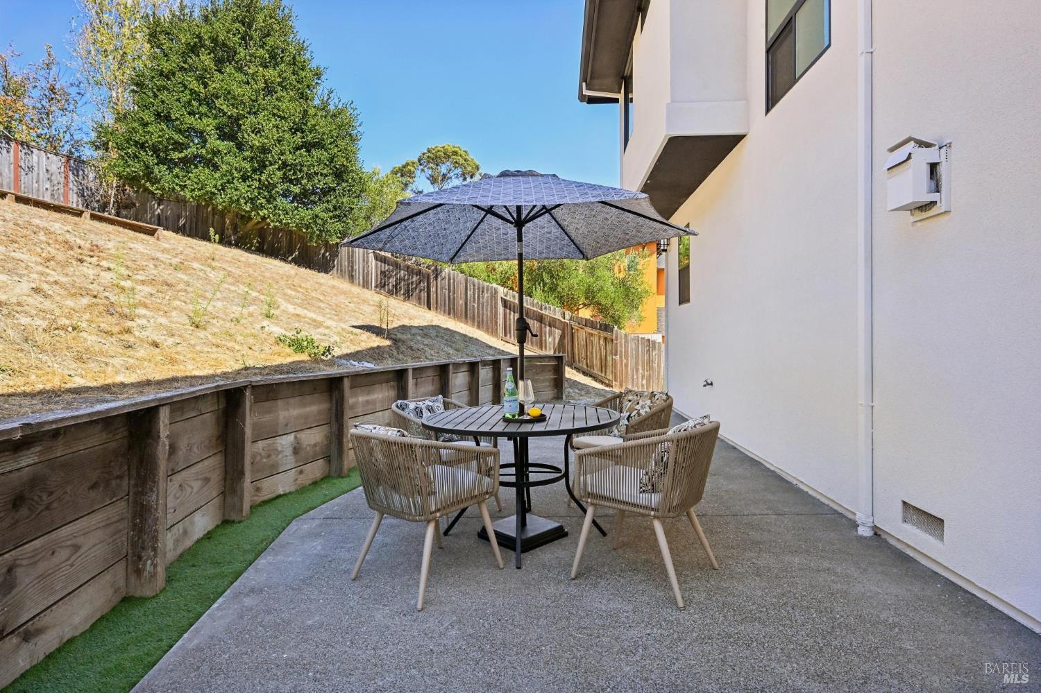 827 N Webster Street Petaluma CA 94952