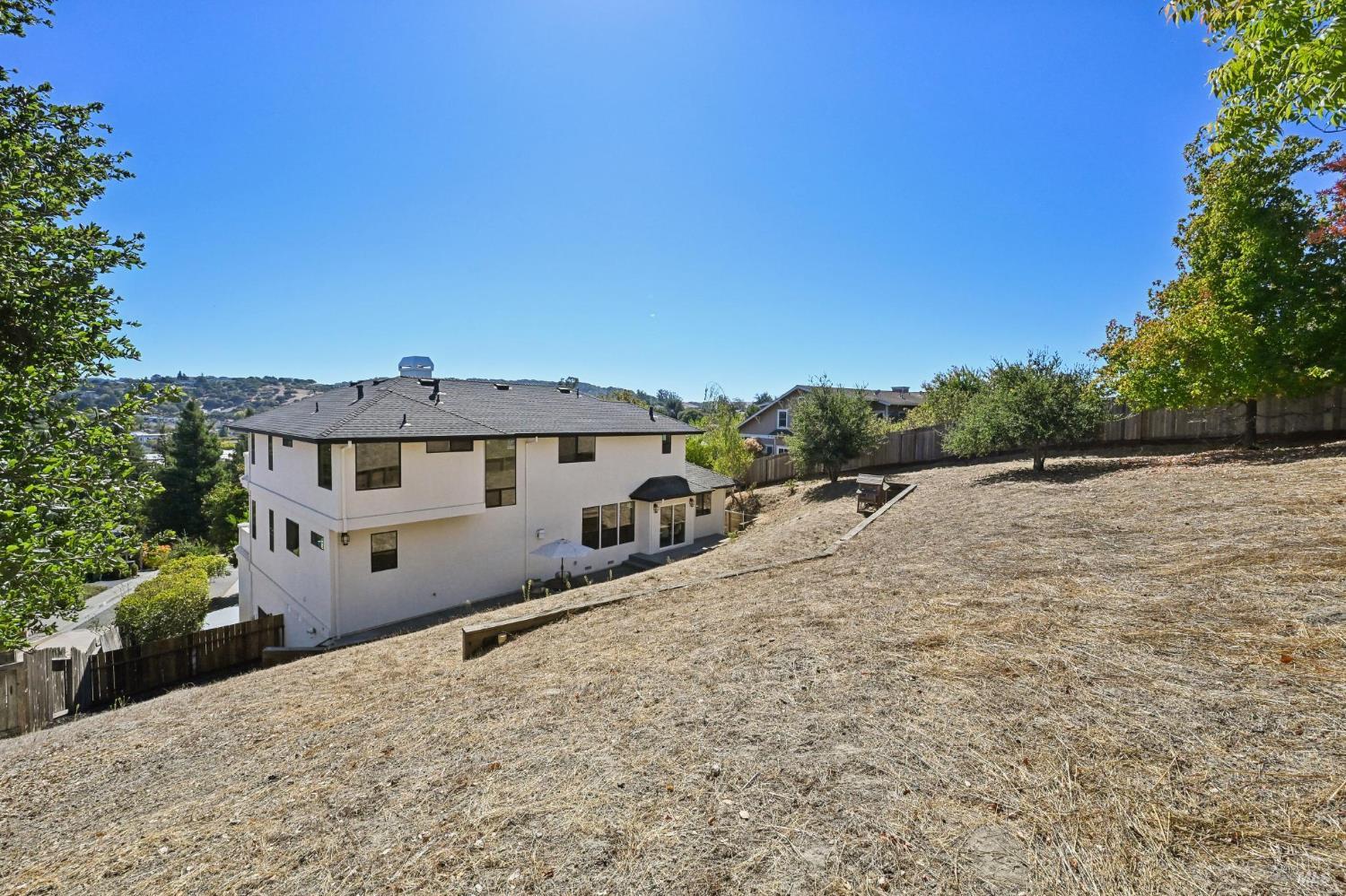 827 N Webster Street Petaluma CA 94952