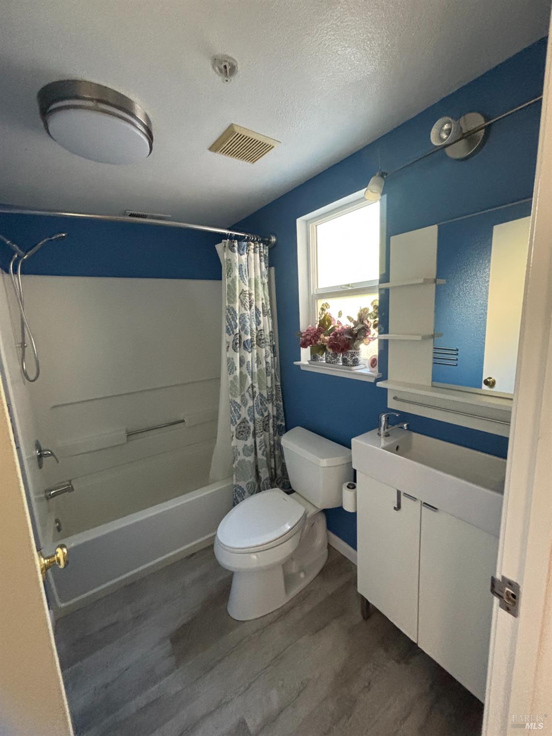 100 Ioli Ranch Circle Cloverdale CA 95425