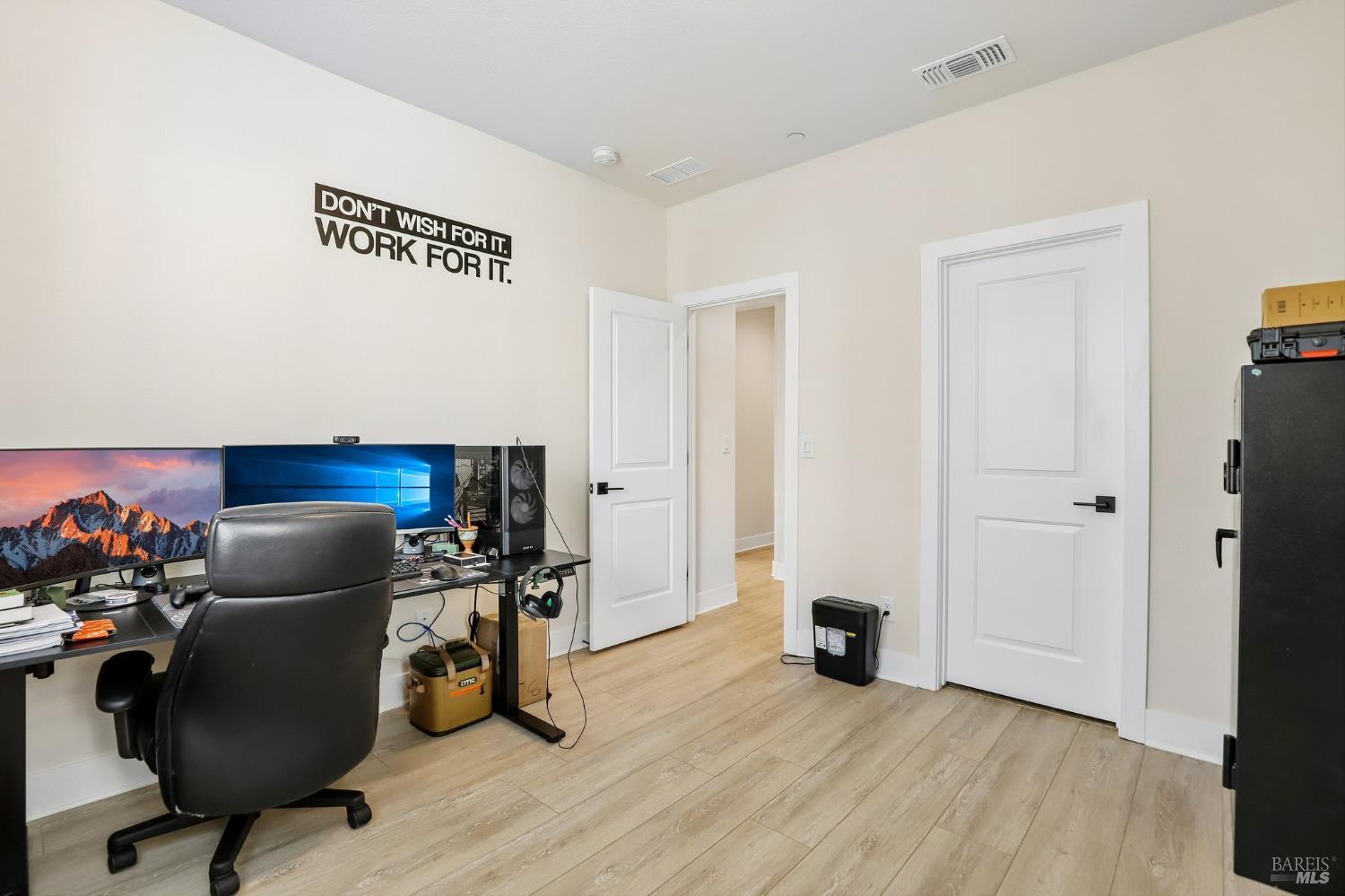 821 Cosmos Drive Vacaville CA 95687