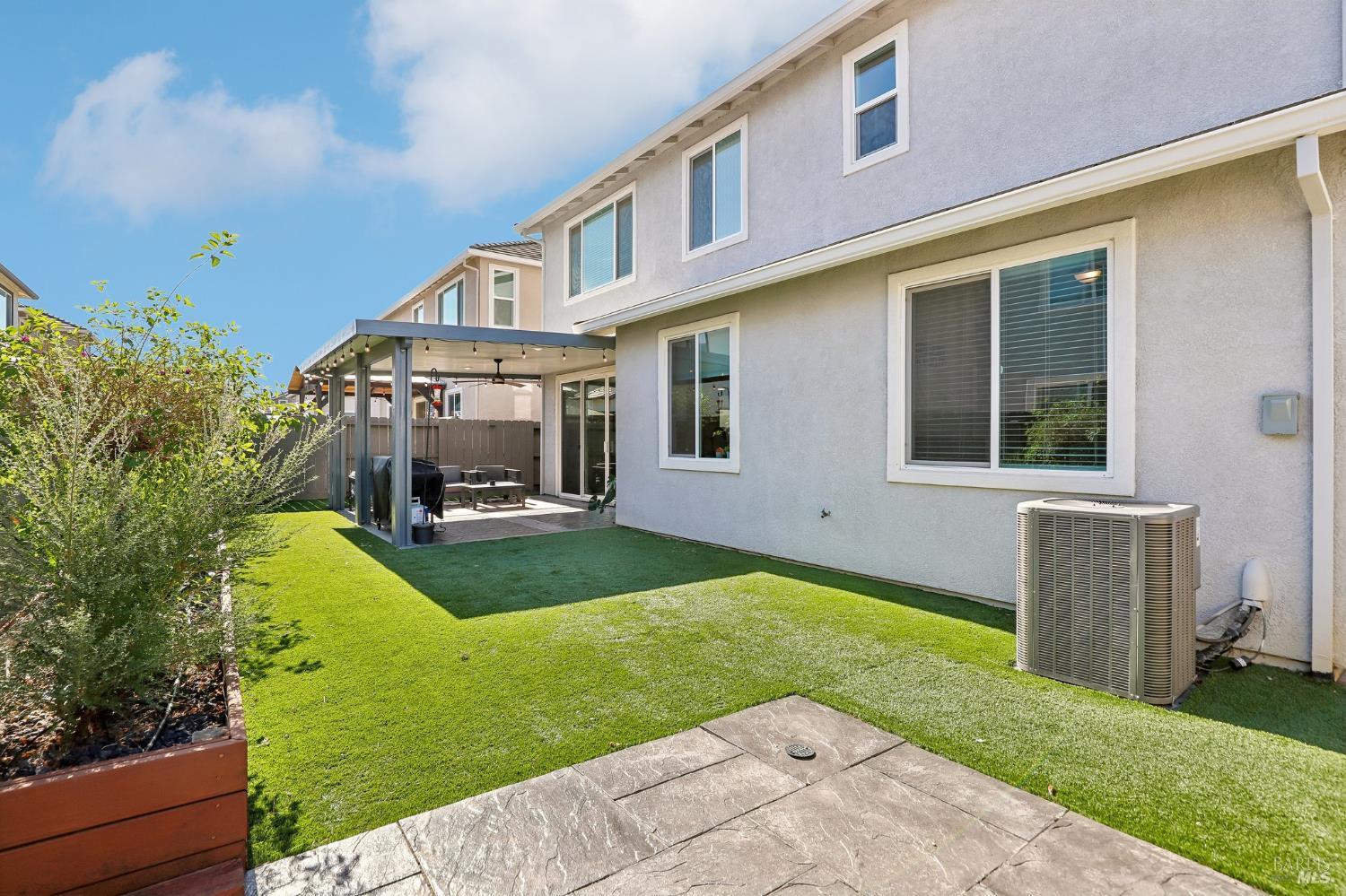 821 Cosmos Drive Vacaville CA 95687
