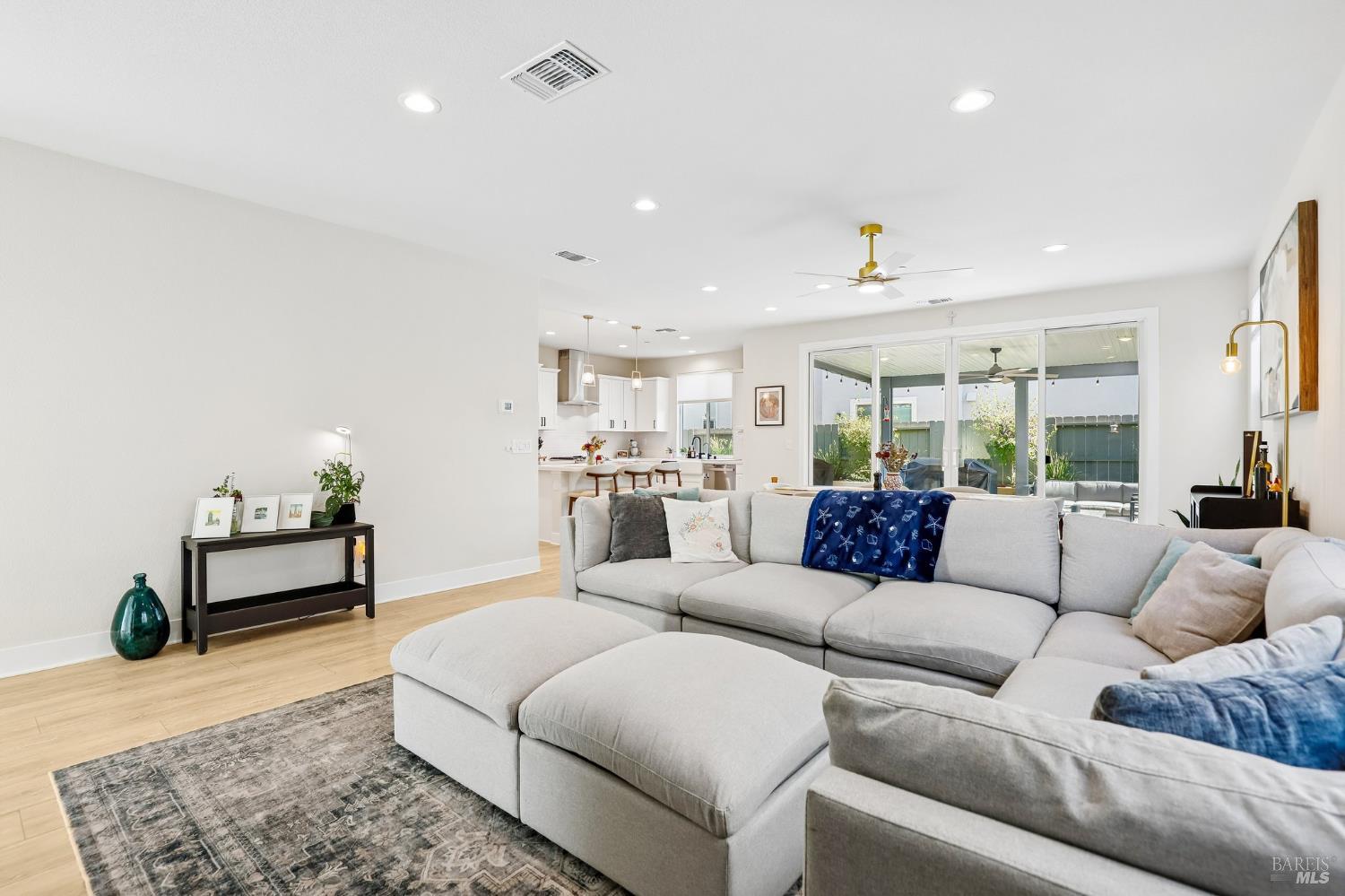 821 Cosmos Drive Vacaville CA 95687
