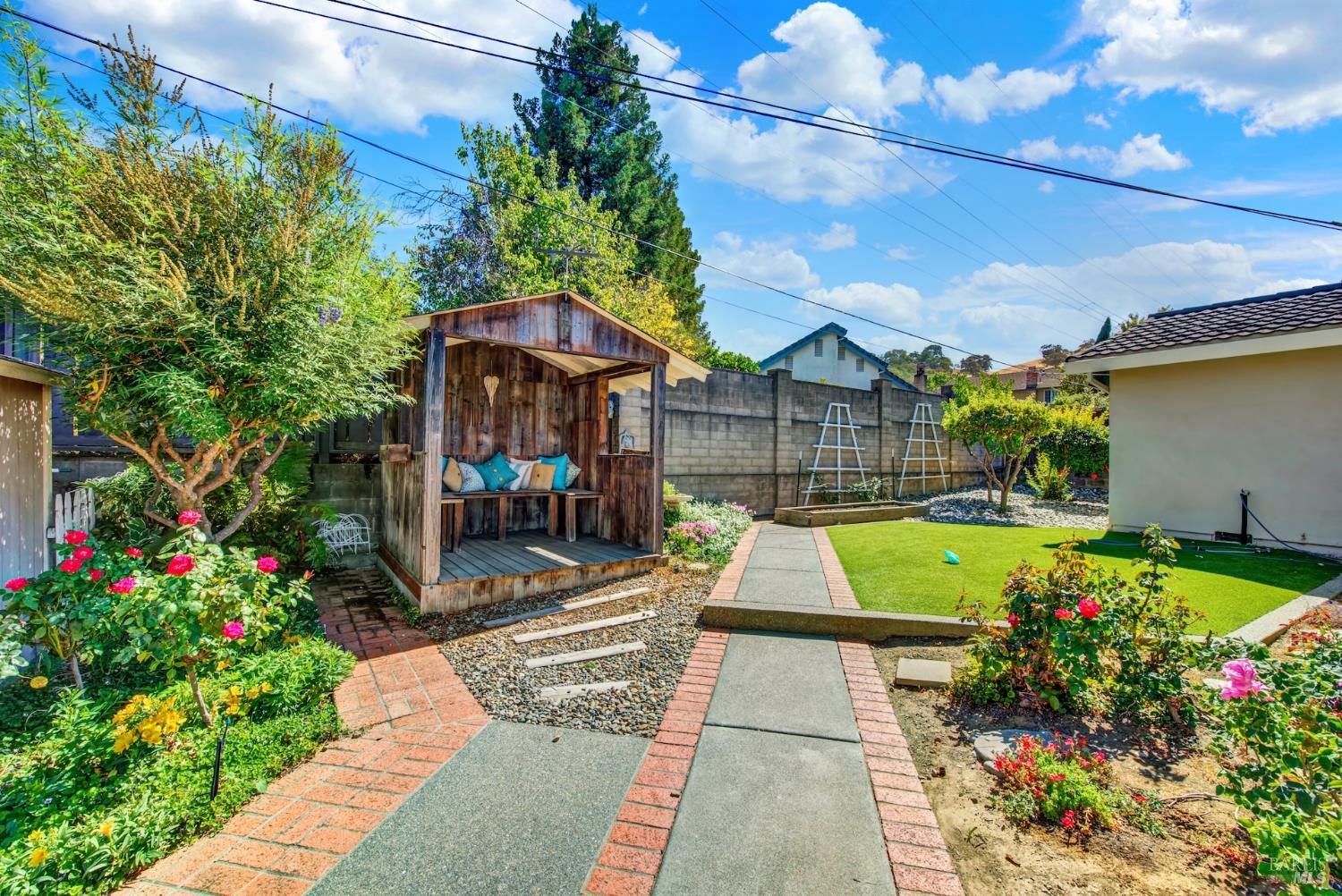 470 Meadowview Drive Vacaville CA 95688