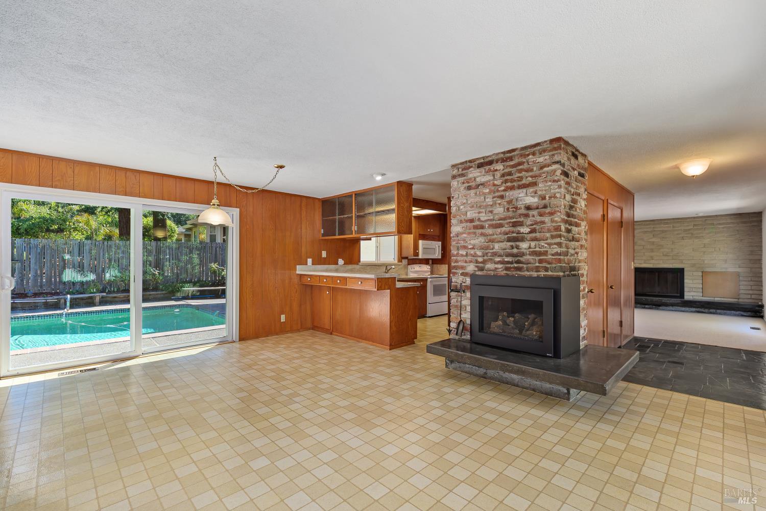 1963 Indian Valley Road Novato CA 94947