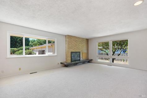 1963 Indian Valley Road Novato CA 94947