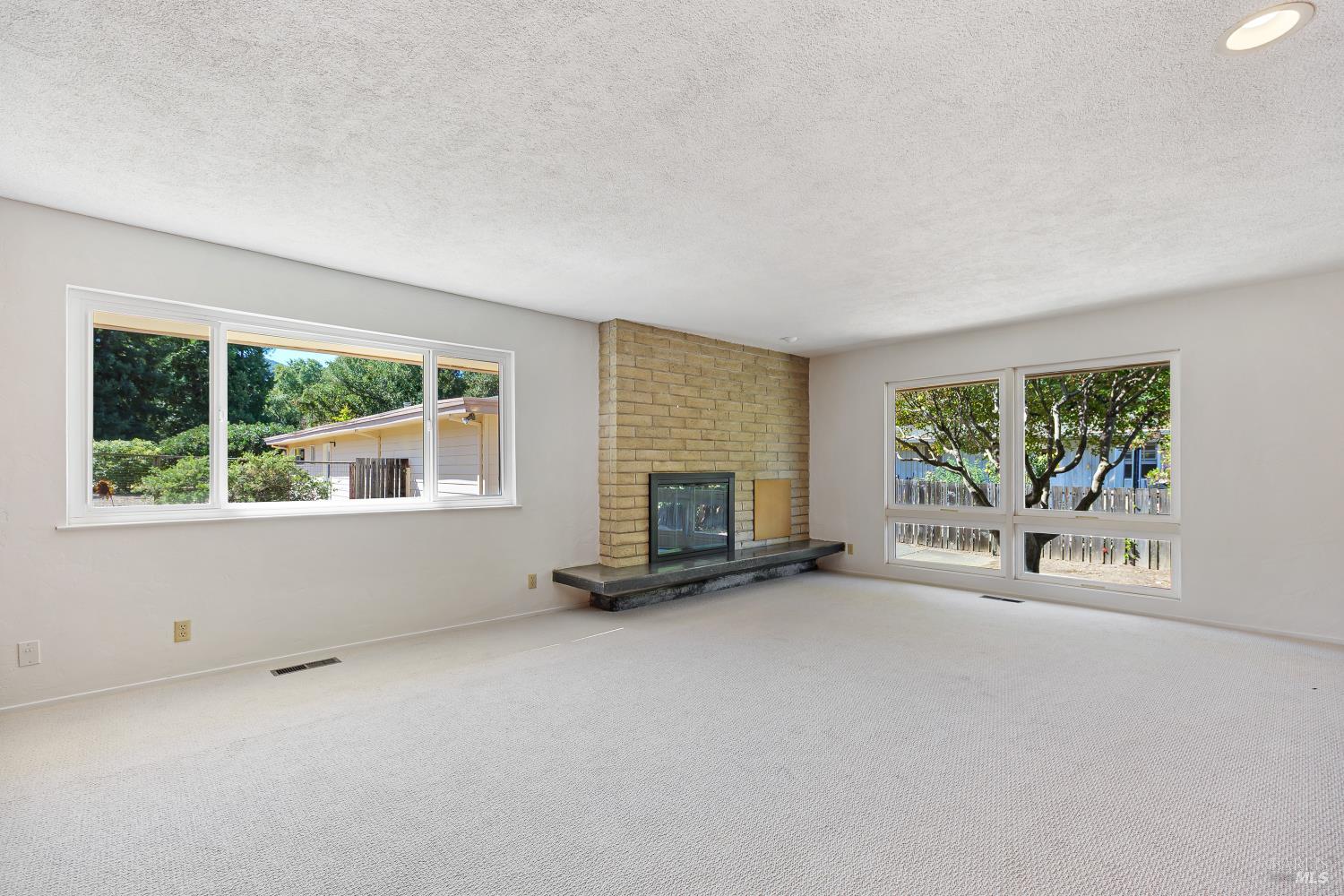 1963 Indian Valley Road Novato CA 94947