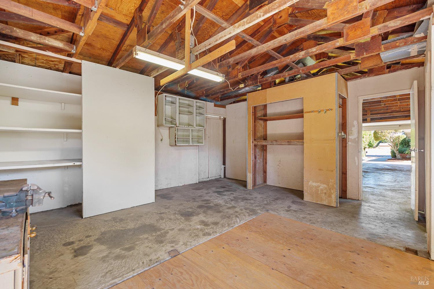 1963 Indian Valley Road Novato CA 94947