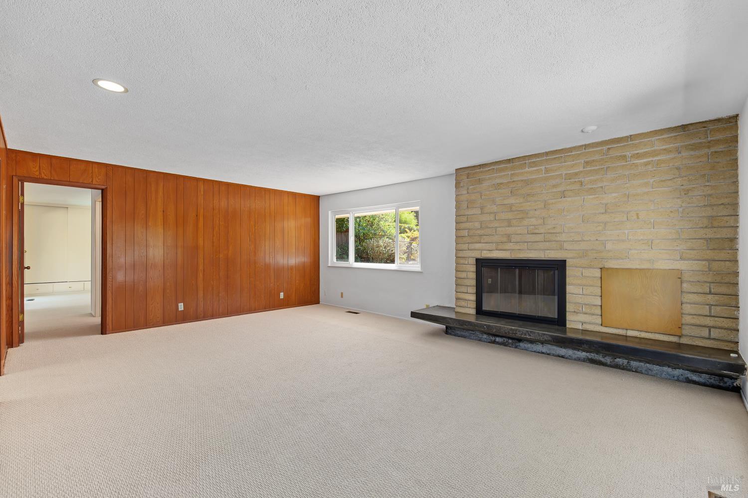 1963 Indian Valley Road Novato CA 94947