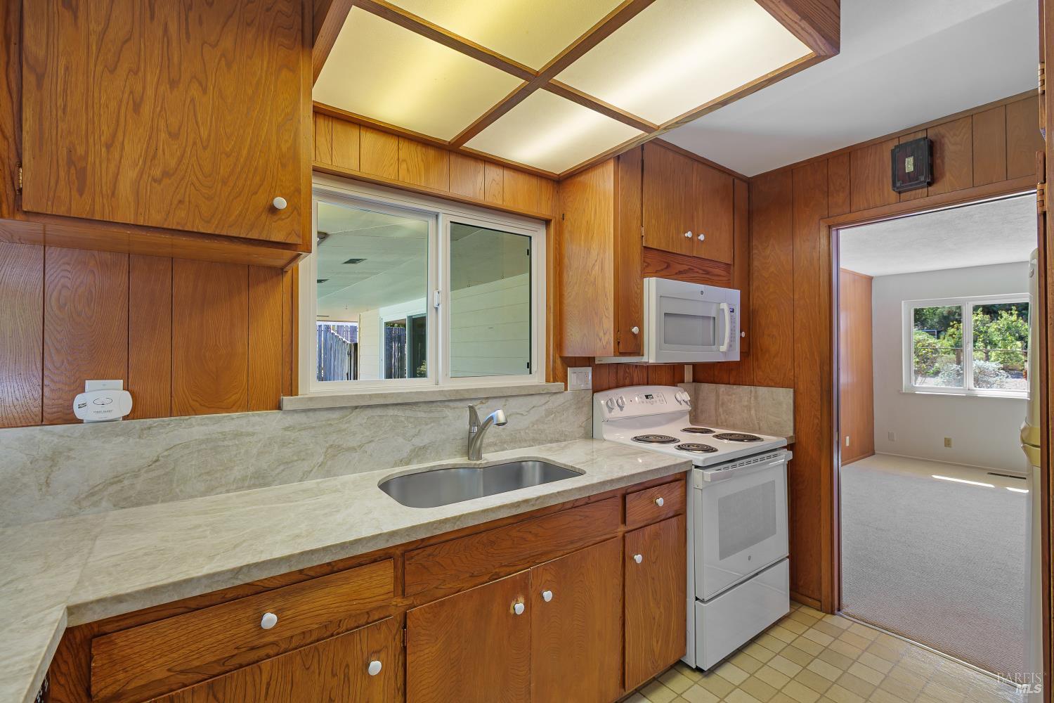 1963 Indian Valley Road Novato CA 94947