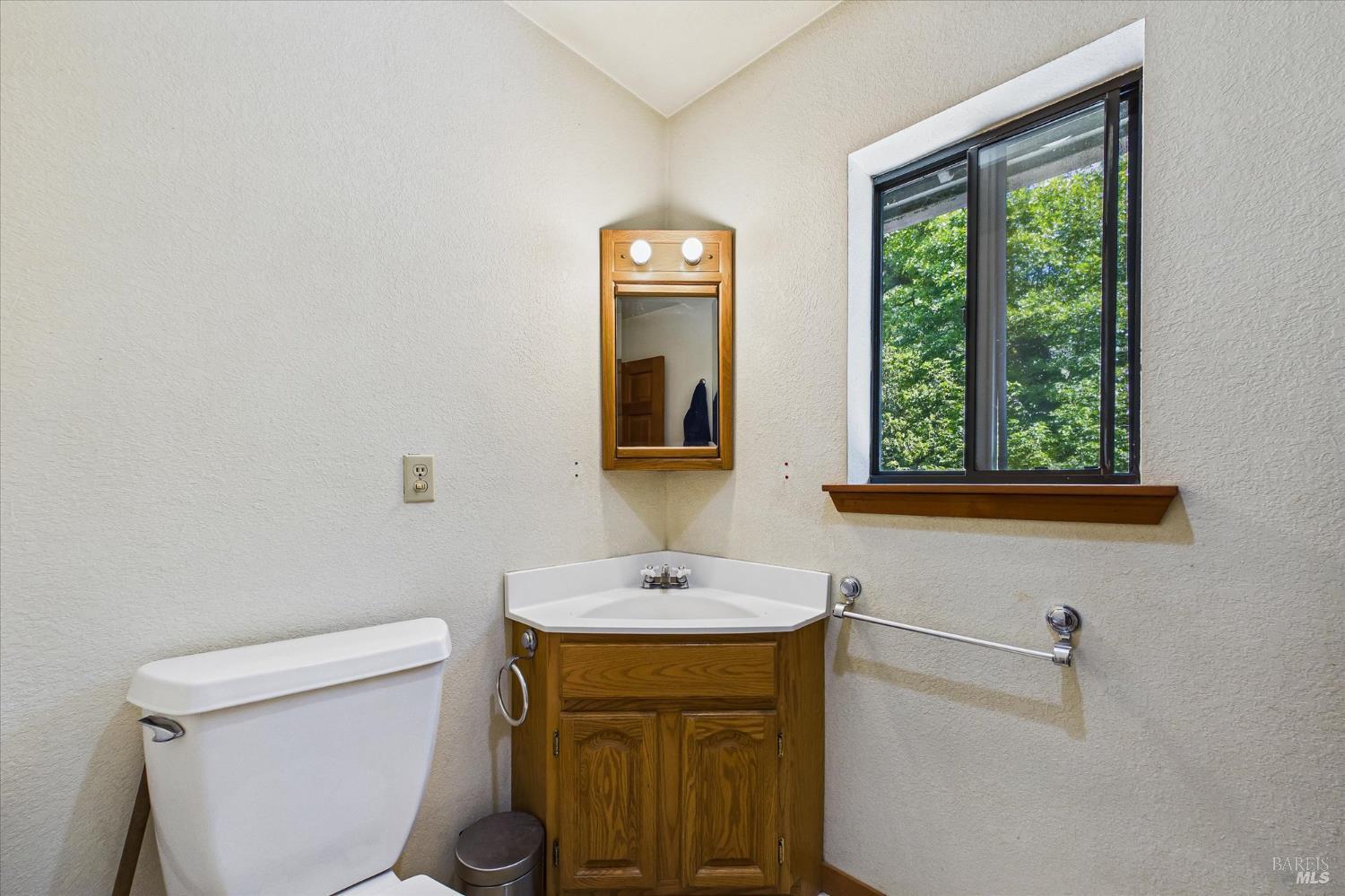 3450 Laytonville Dos Rios Road Laytonville CA 95454