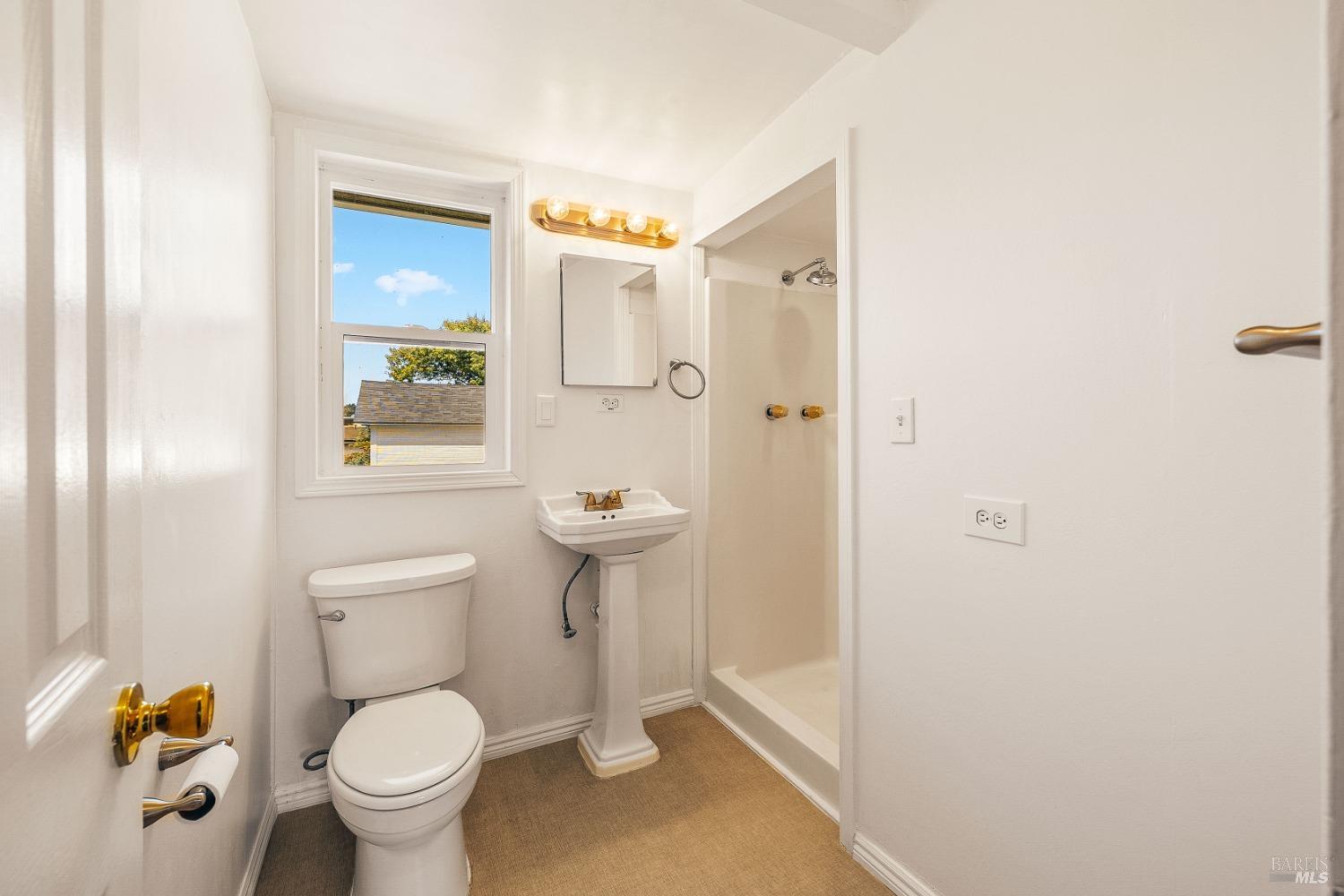 459 S Mcpherson Street Fort Bragg CA 95437