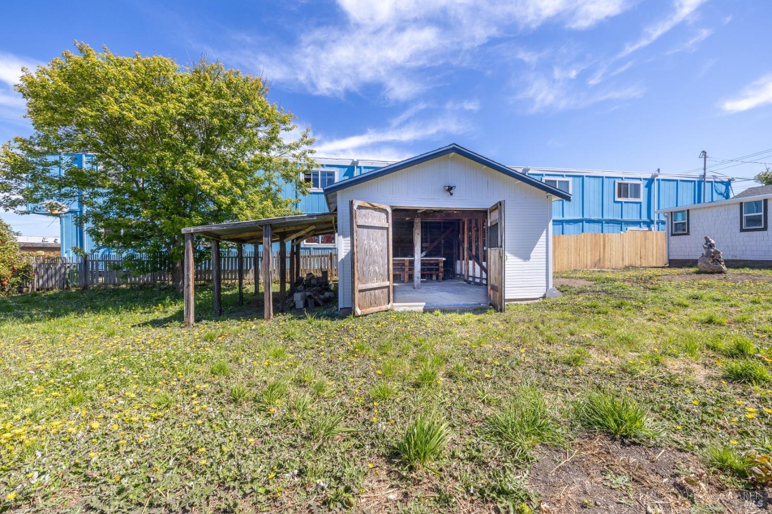 459 S Mcpherson Street Fort Bragg CA 95437