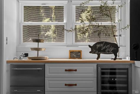 8781 Martinelli Road Forestville CA 95436