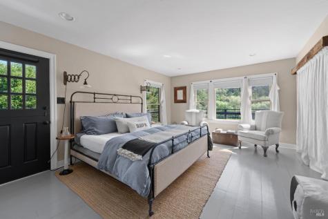 8781 Martinelli Road Forestville CA 95436