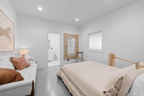 8781 Martinelli Road Forestville CA 95436