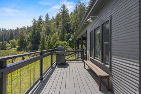 8781 Martinelli Road Forestville CA 95436