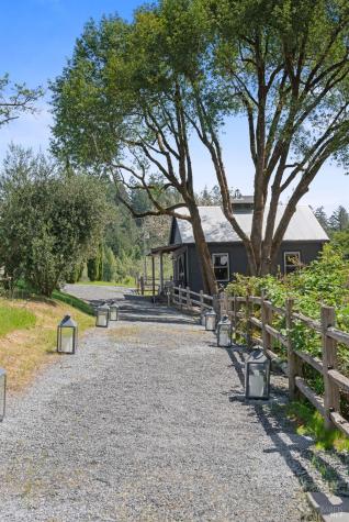 8781 Martinelli Road Forestville CA 95436