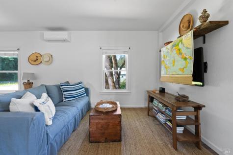 8781 Martinelli Road Forestville CA 95436