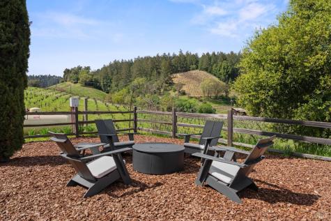 8781 Martinelli Road Forestville CA 95436