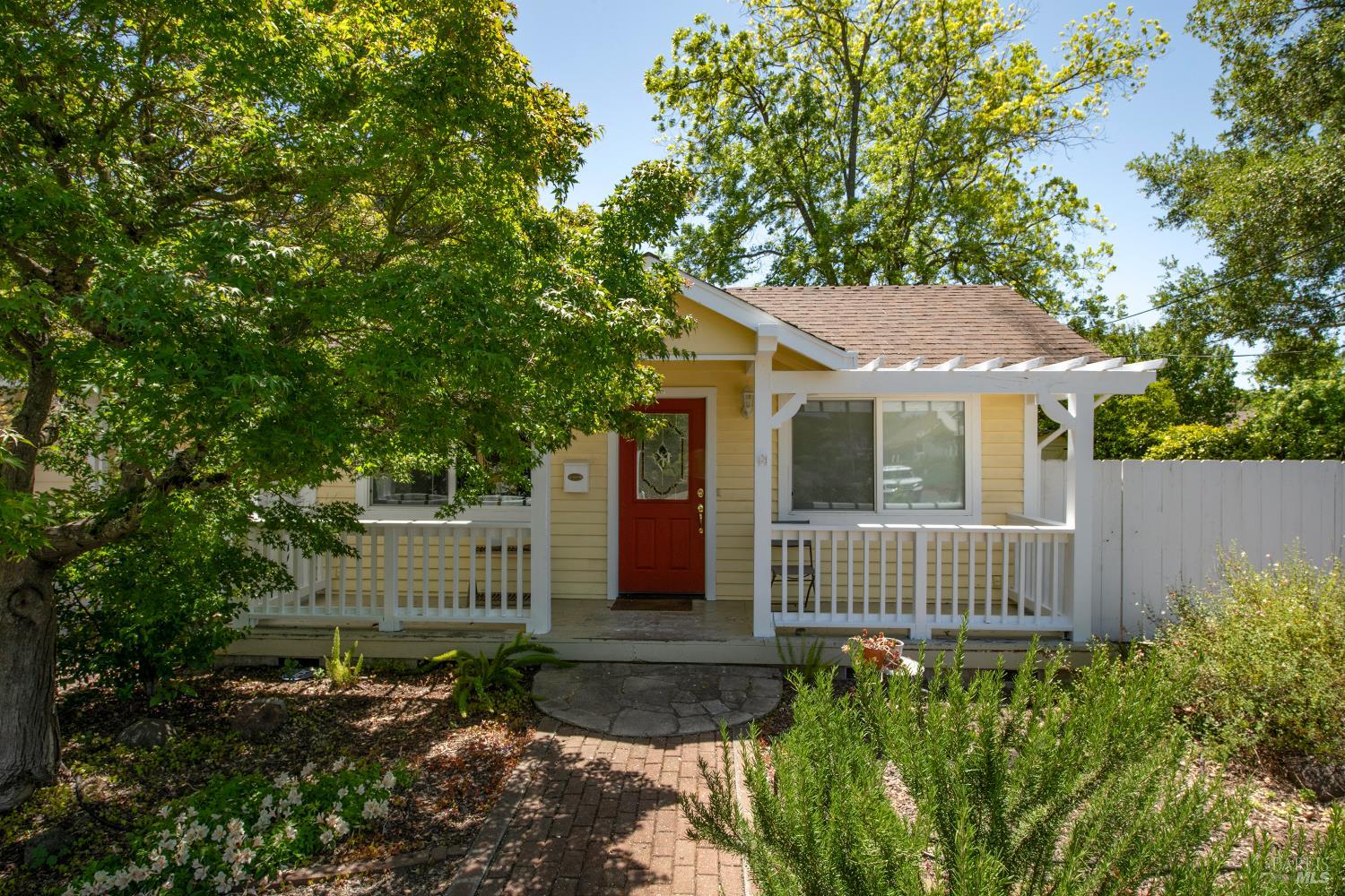 195 W Macarthur Street Sonoma CA 95476