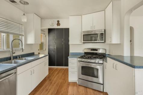 195 W Macarthur Street Sonoma CA 95476