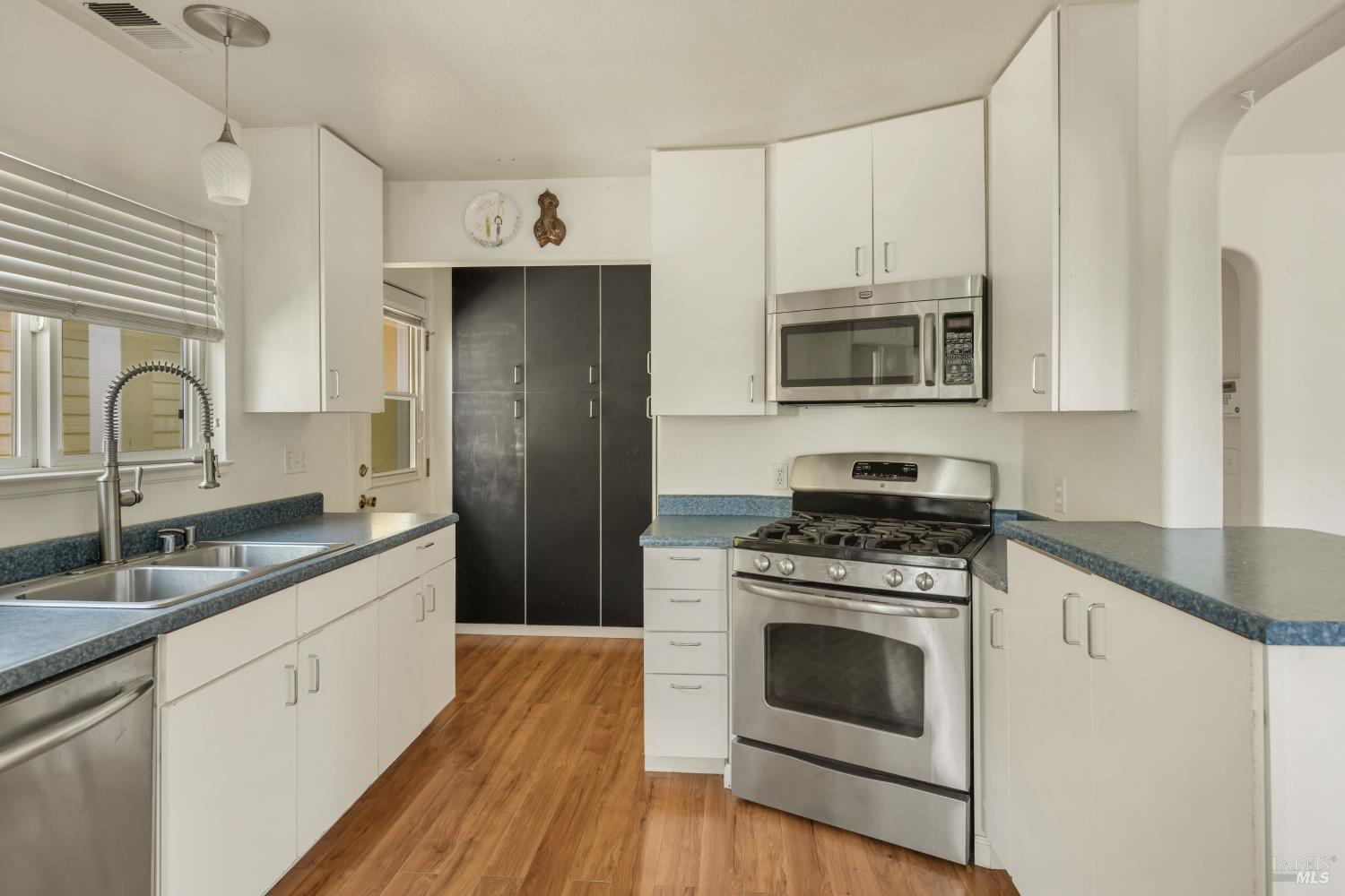 195 W Macarthur Street Sonoma CA 95476