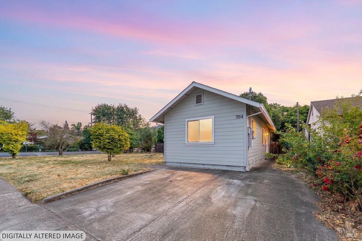 402 Grove Avenue Ukiah CA 95482