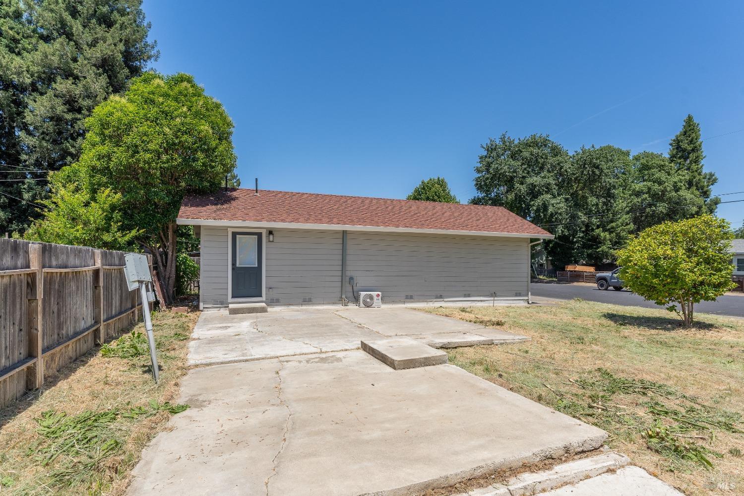 402 Grove Avenue Ukiah CA 95482