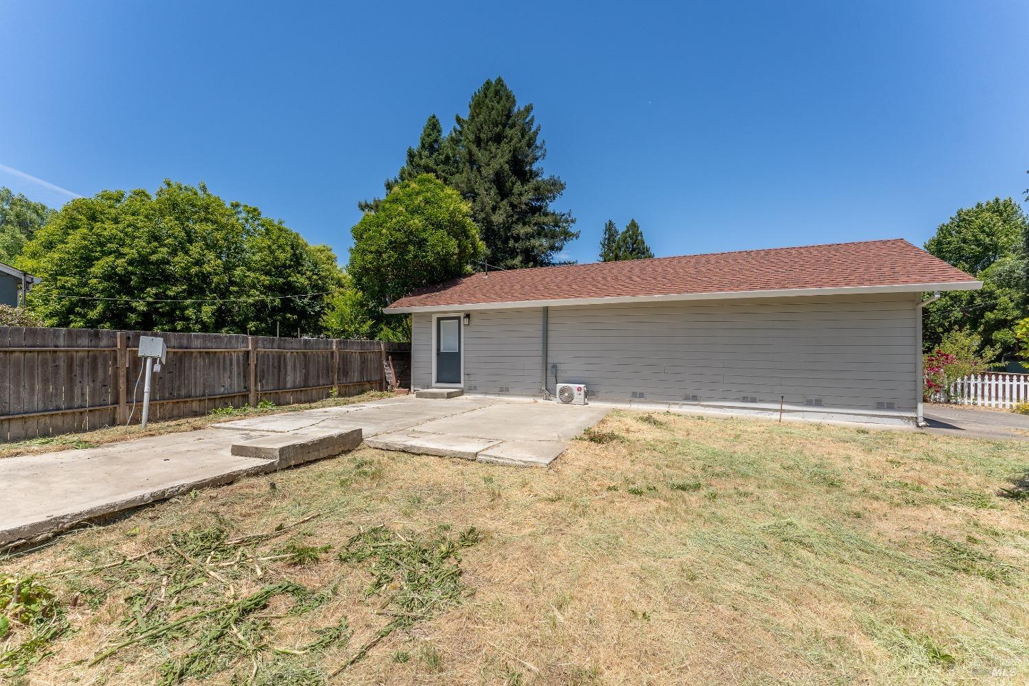402 Grove Avenue Ukiah CA 95482