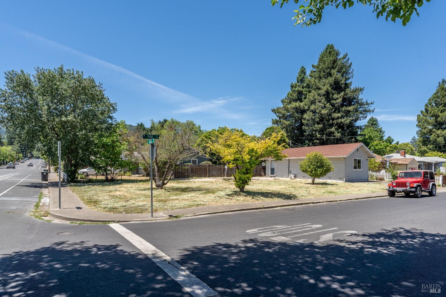 402 Grove Avenue Ukiah CA 95482