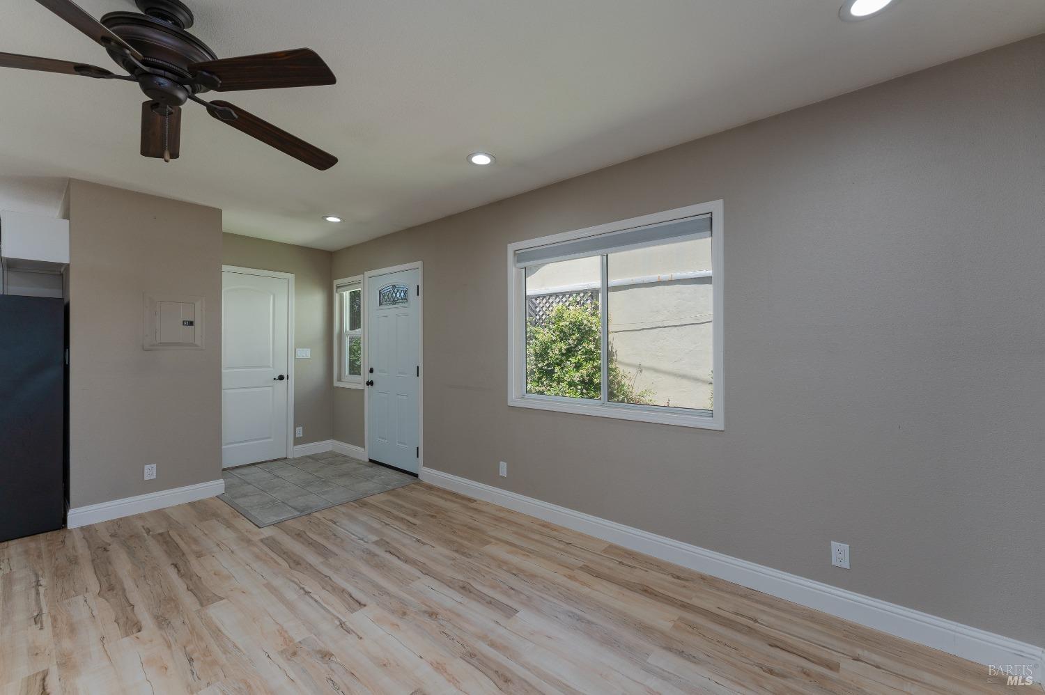 402 Grove Avenue Ukiah CA 95482