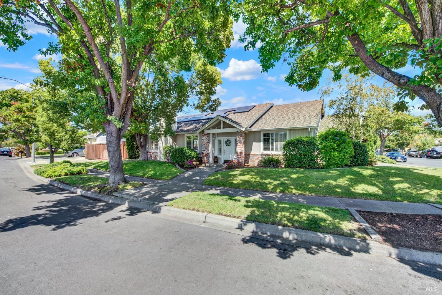 2138 Devonshire Drive Napa CA 94559