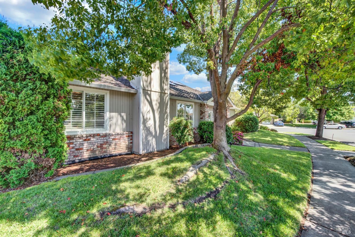 2138 Devonshire Drive Napa CA 94559