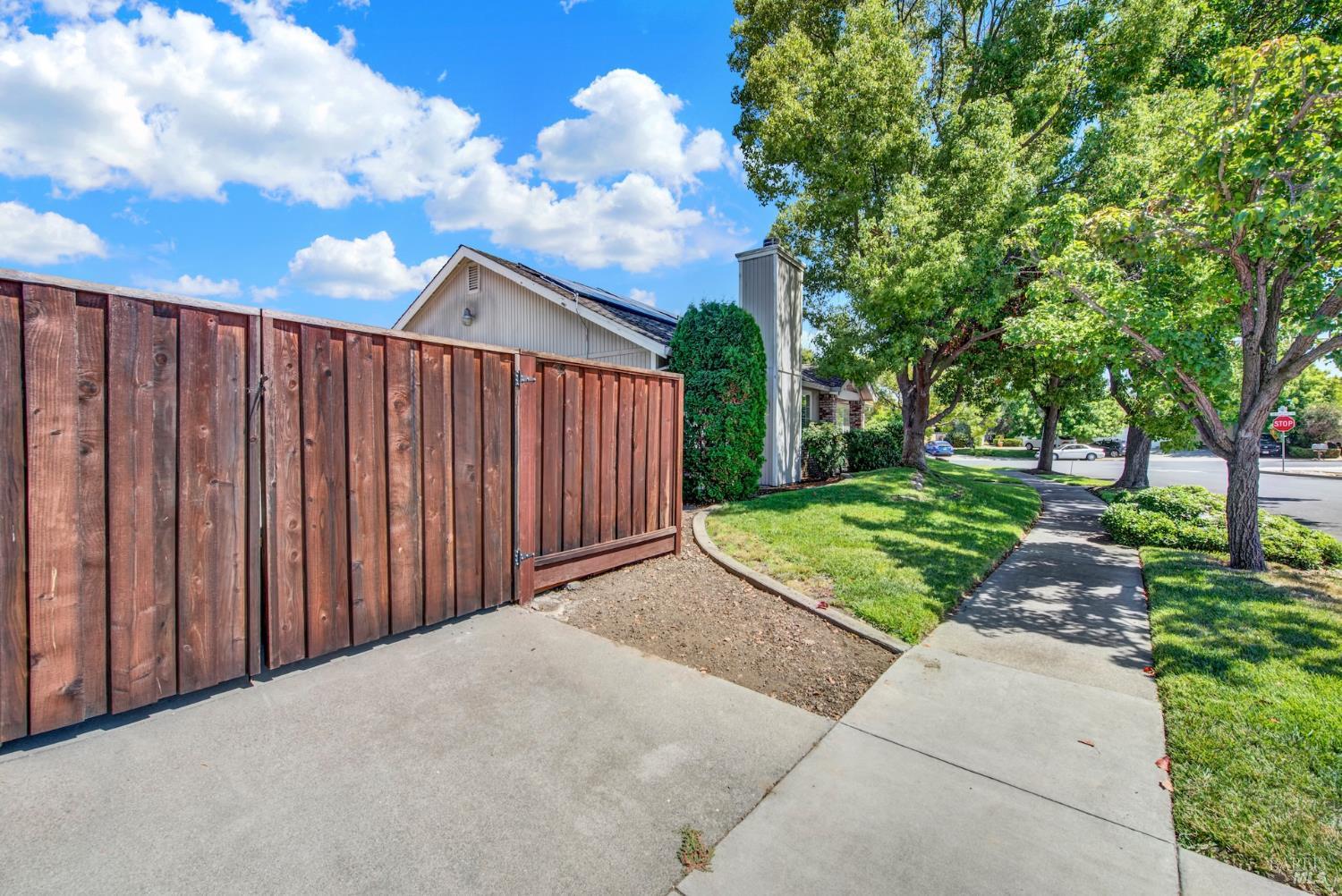 2138 Devonshire Drive Napa CA 94559