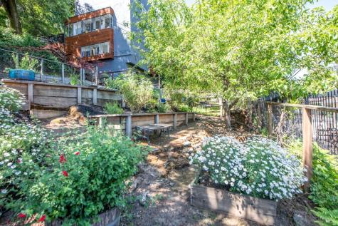 251 W End Avenue San Rafael CA 94901