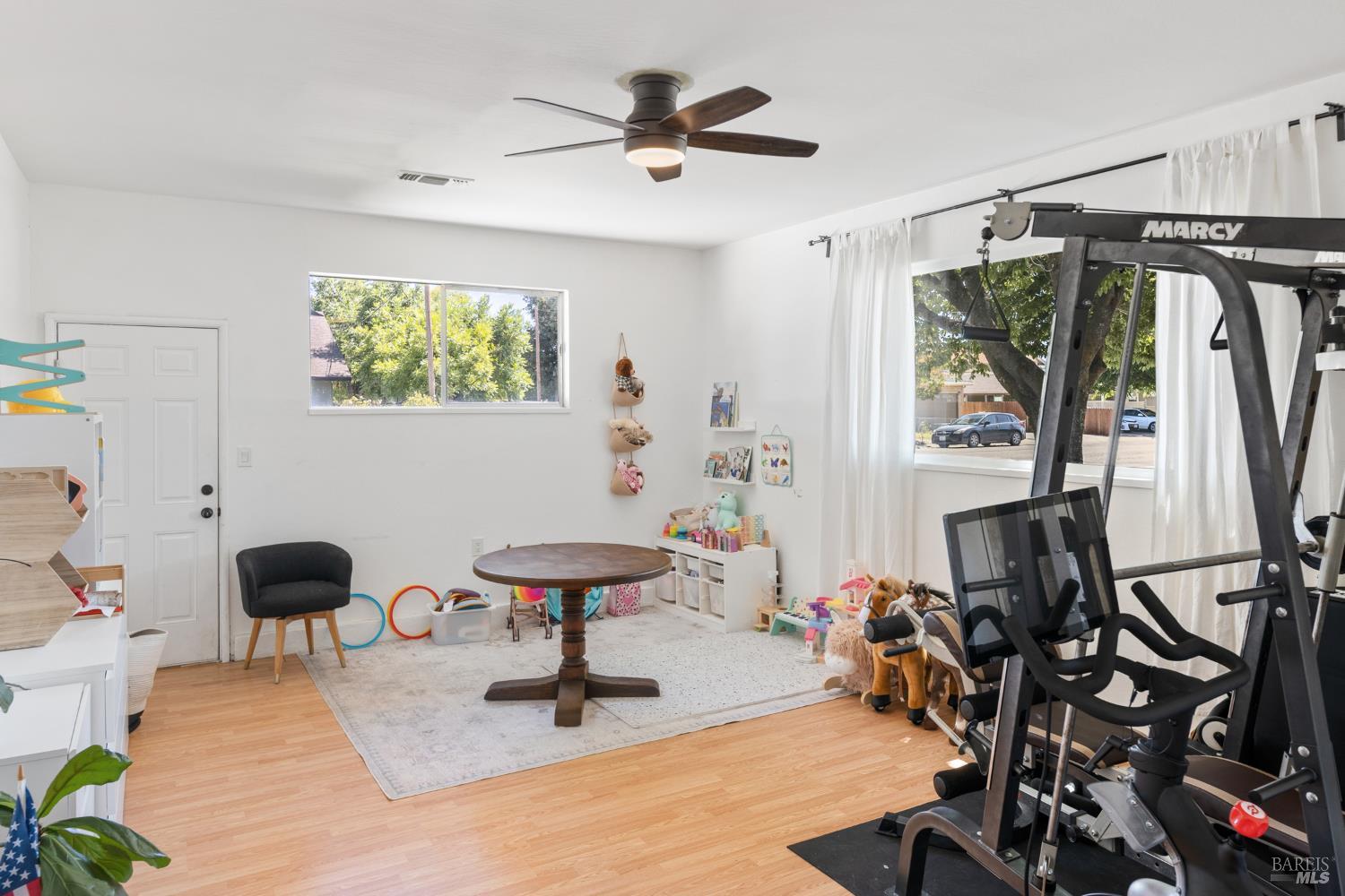 350 N 7th Street Dixon CA 95620