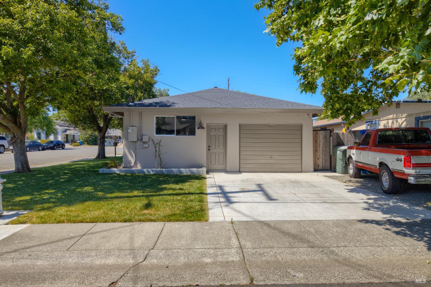 350 N 7th Street Dixon CA 95620